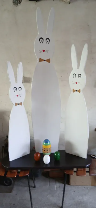 Wielkanocne zające i świąteczne drzewko